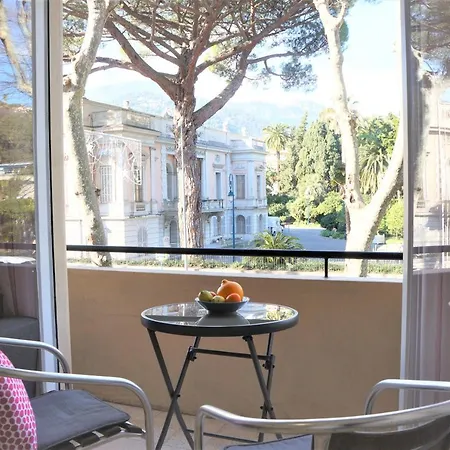 First Line Studio With Carnoles Palace View Appartamento Mentone