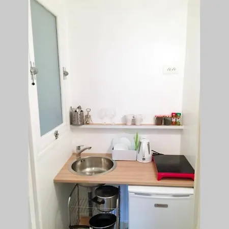 First Line Studio With Carnoles Palace View Mentone