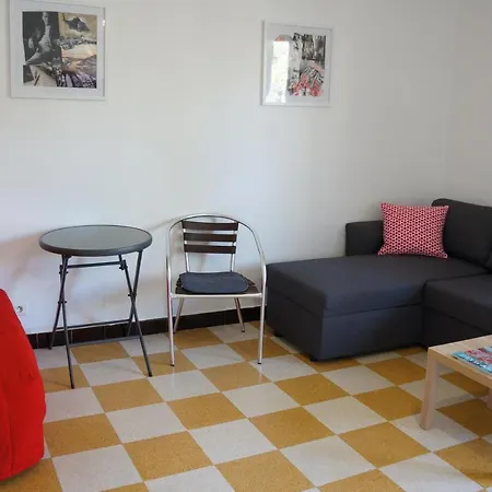 First Line Studio With Carnoles Palace View * Menton